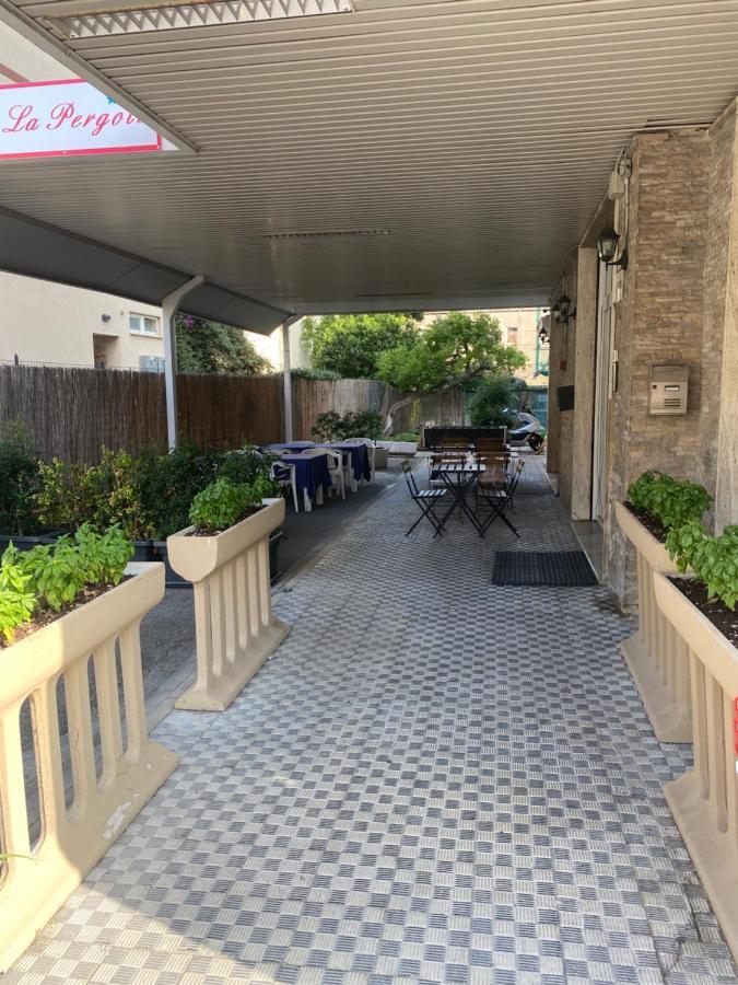 Hotel La Pergola Лоано Экстерьер фото